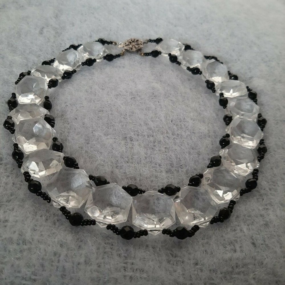 Vintage Signed Miriam Haskell Clear Lucite black beads choker necklace 1" X 20"